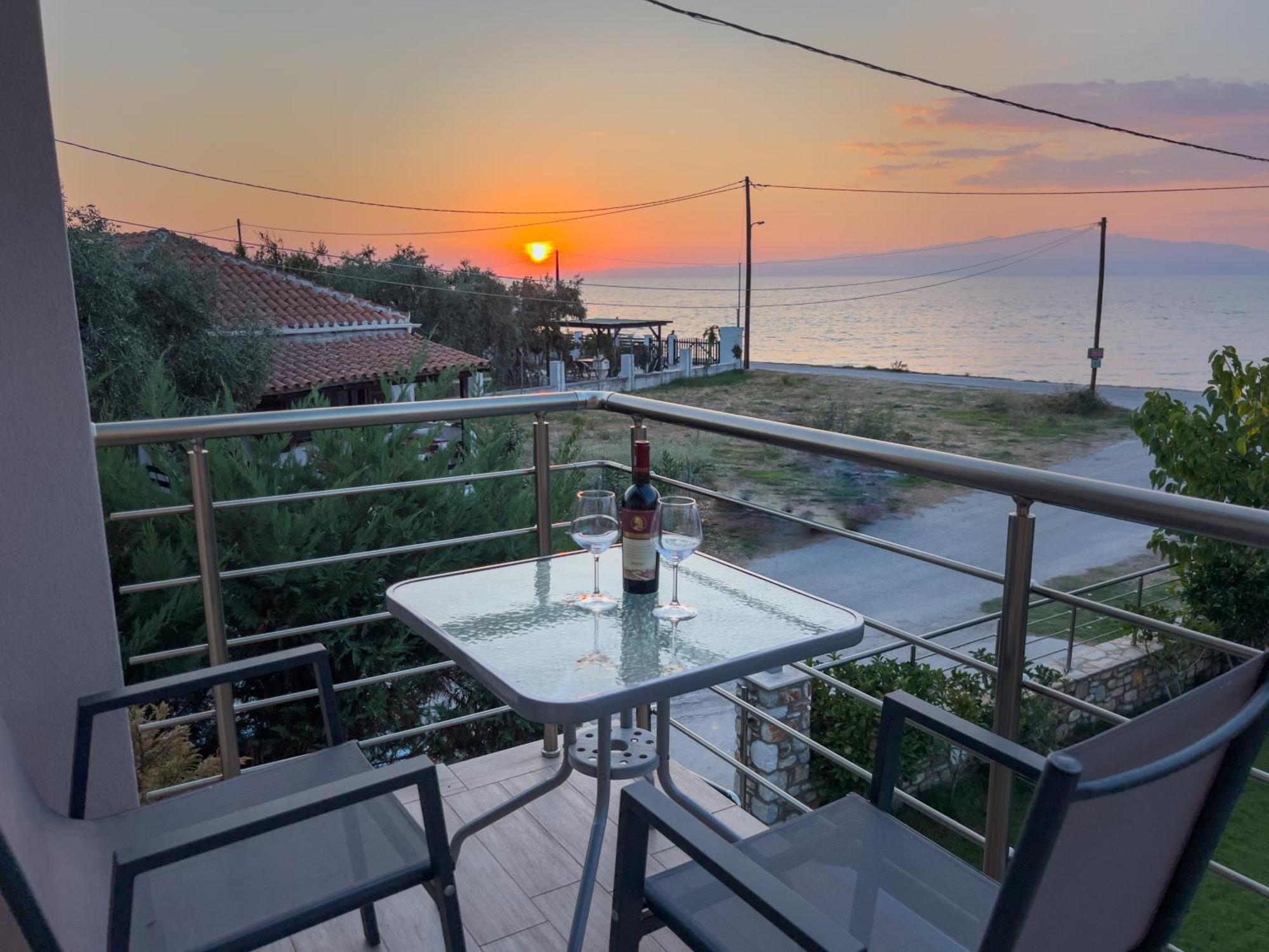 Yalos Beach Maisonettes Skala Sotiros Exteriör bild
